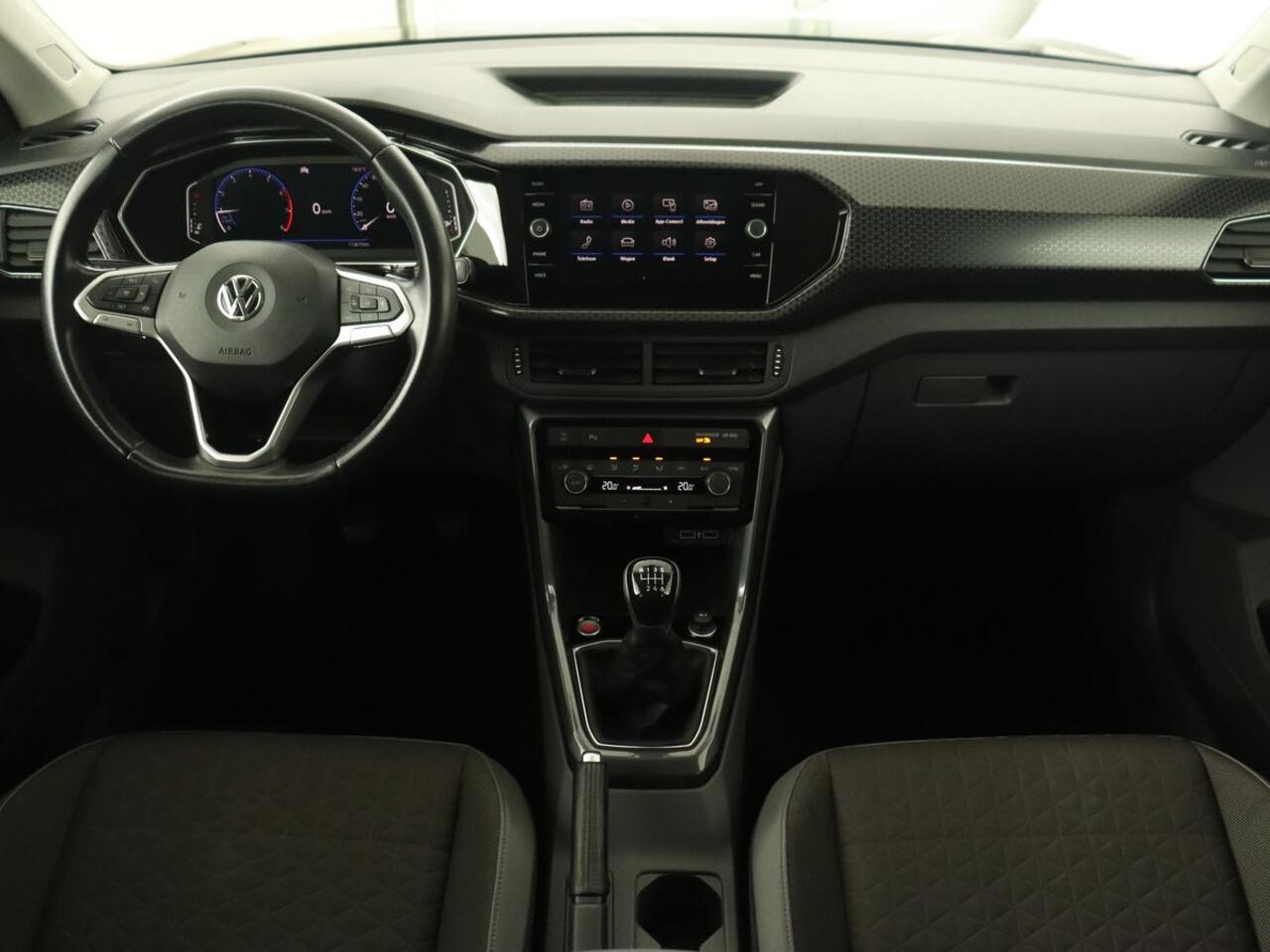 Volkswagen T-Cross 1.0 TSI Style | Camera | Keyless | Virtual Cockpit | Sportstoelen | Carplay | Adaptive cruise | Half leder | Full LED | Getint glas | LMV 17 inch