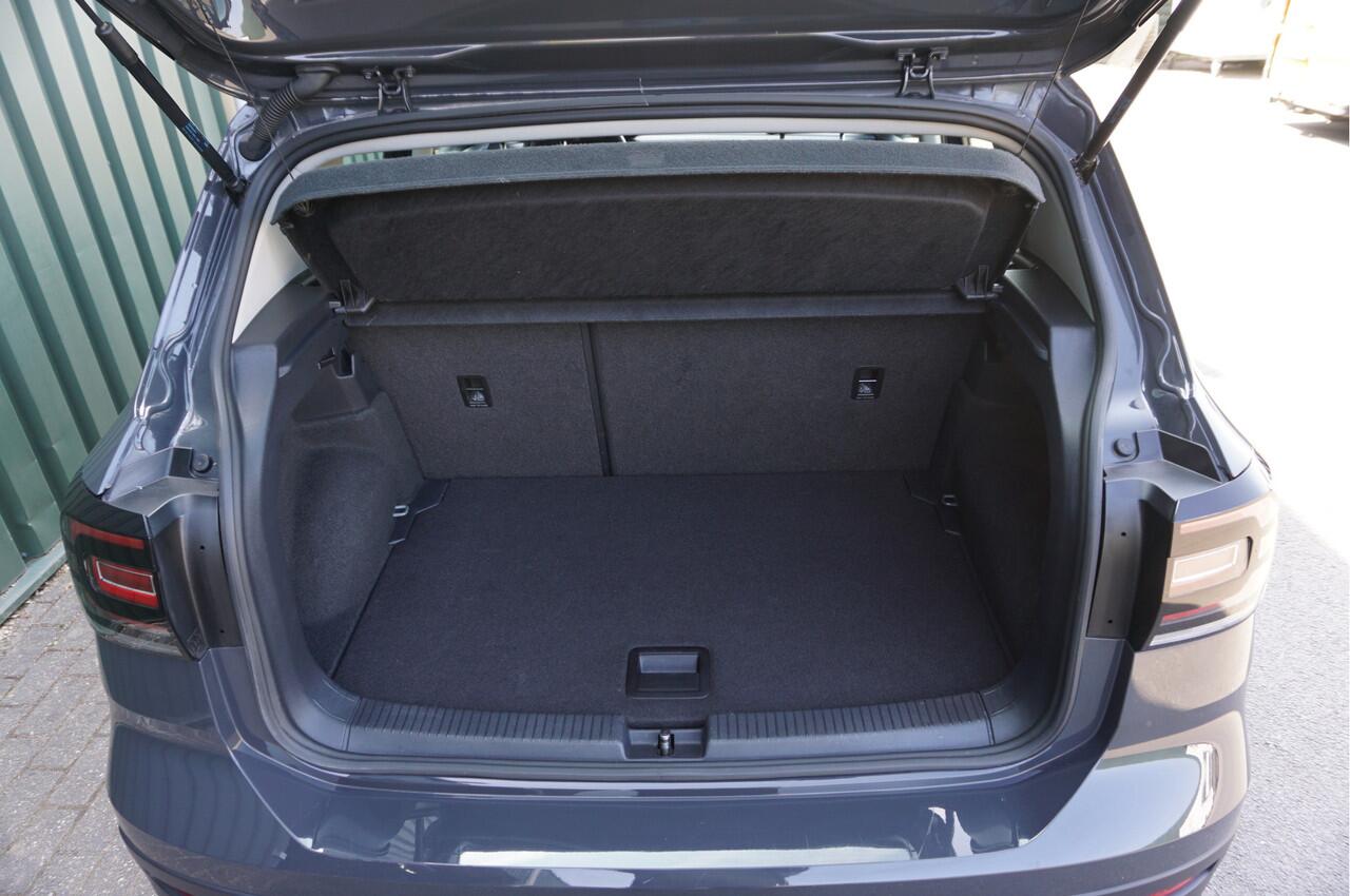 Volkswagen T-Cross 1.0TSI Life 115pk + Navi/ ACC/ airco/ Carplay/ Hoge instap/ Garantie!