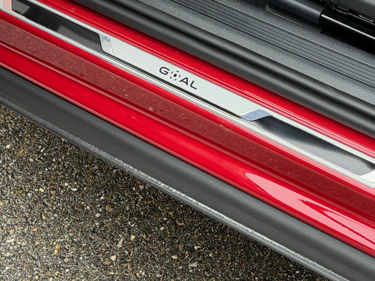 Volkswagen T-Cross 1.0 TSI 115pk DSG Goal | Trekhaak | Camera | 4-season | Navigatie | Rijklaar incl. garantie