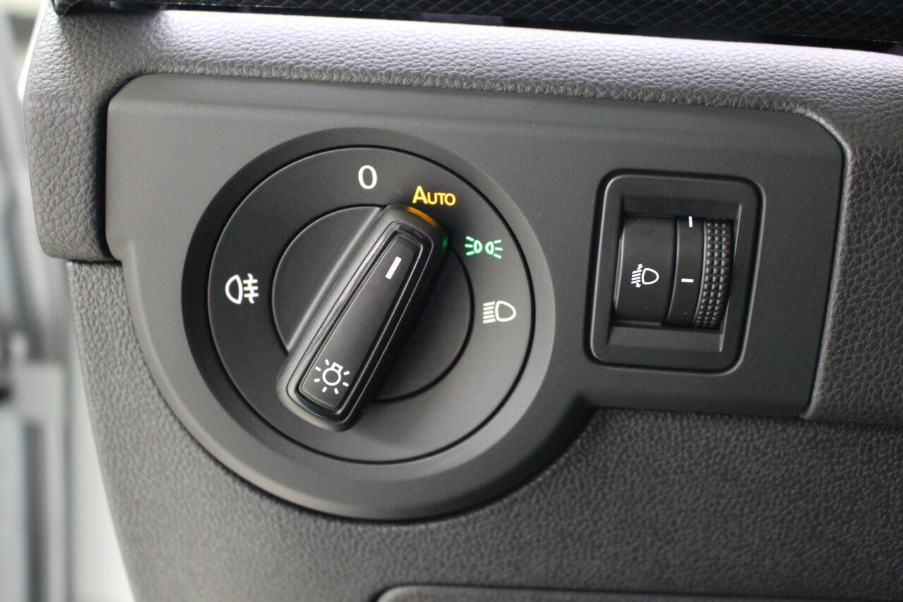 Volkswagen T-Cross 1.0 TSI Life Goal Automatische Airco | 17" Velgen | Stoelverwarming | Adaptive Cruise Control |