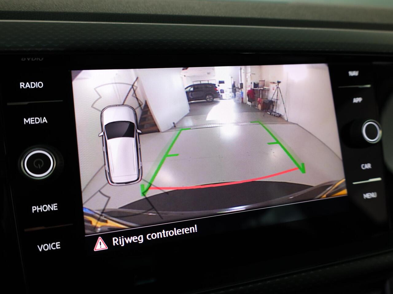 Volkswagen T-Cross 1.0 TSI Life 115pk DSG| Camera| extra getint glas| LM-velgen