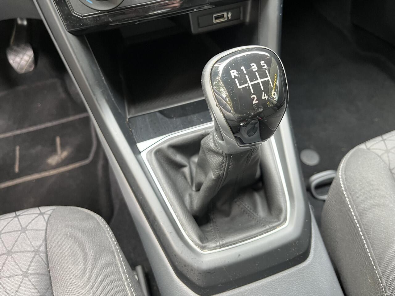 Volkswagen T-Cross 1.0 TSI Life | ADAPT. CRUISE | AIRCO | ALL SEASON | BLUETOOTH | PDC