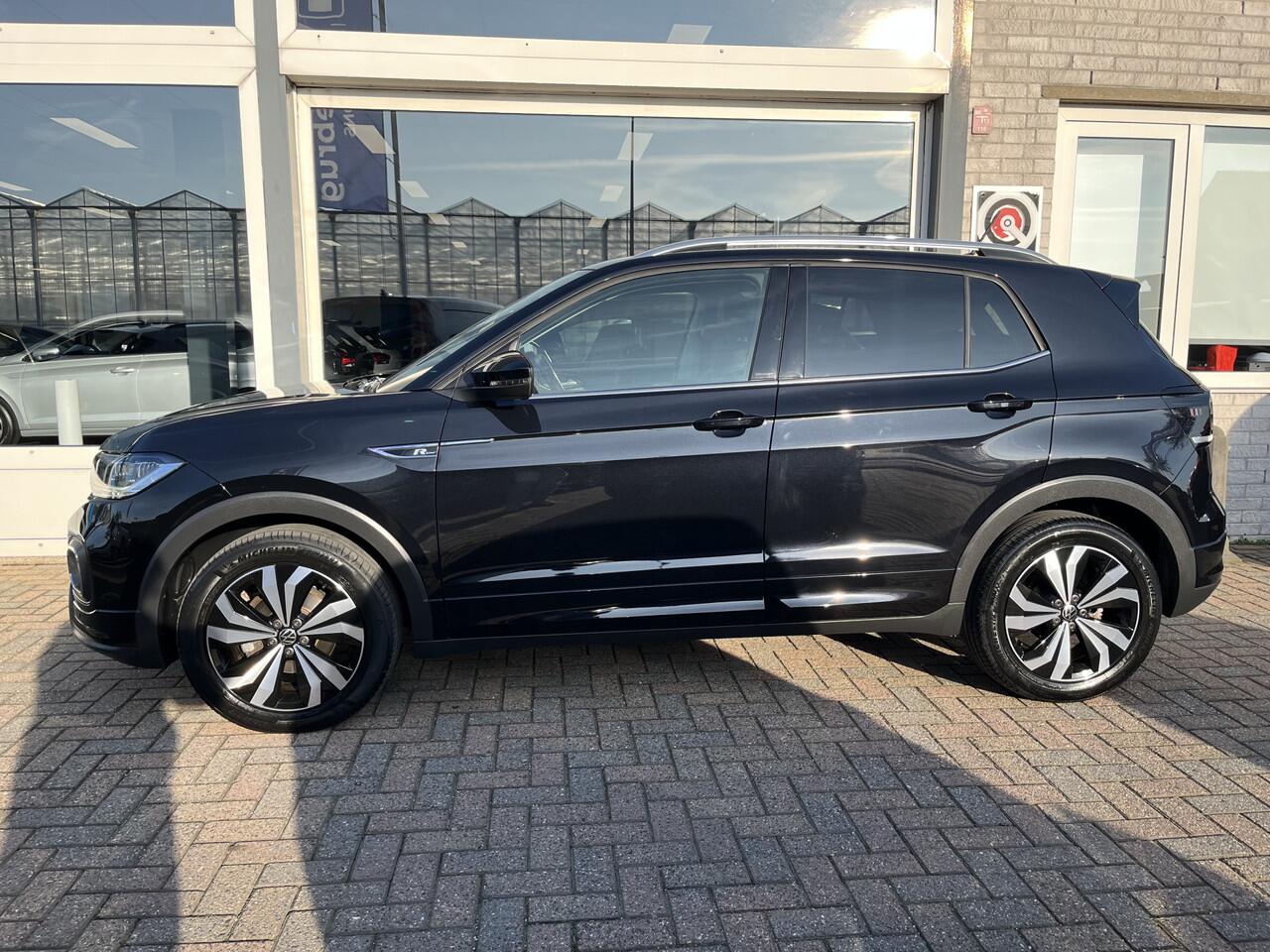 Volkswagen T-Cross 1.0 TSI R-Line / AUTOMAAT/ PARK. SENSOREN V+A/ CAMERA/ STOEL VERWARMING/ APP-CONNECT/ ACC/ DIGITAL DASH/ CLIMA/ DAB/ LED/ ISOFIX/ 17'' LMV