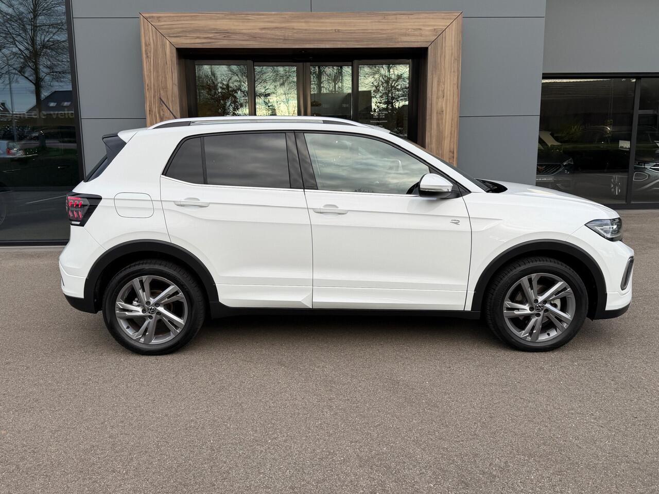 Volkswagen T-Cross 1.0 TSI DSG R-Line | Camera | Trekhaak | Led gril | 4-season | Carplay | Rijklaar incl. garantie
