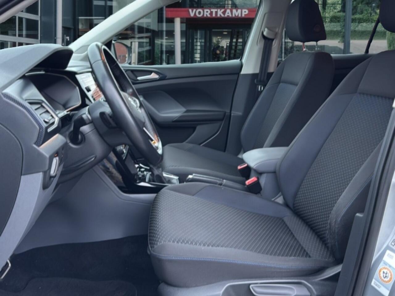 Volkswagen T-Cross 1.0 TSI DSG UNITED ACC/PDC/STOELVERW/NAVI