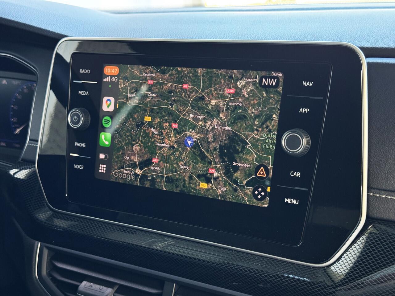 Volkswagen T-Cross ?NIEUWE AUTO? TSI 115PK R-LINE EDITION TREKHAAK LED LMV IQ CAMERA STOELVERW ?2025? "Volkswagen rijden begint bij Topautos.nl - 75 topmodellen direct op voorraad!"