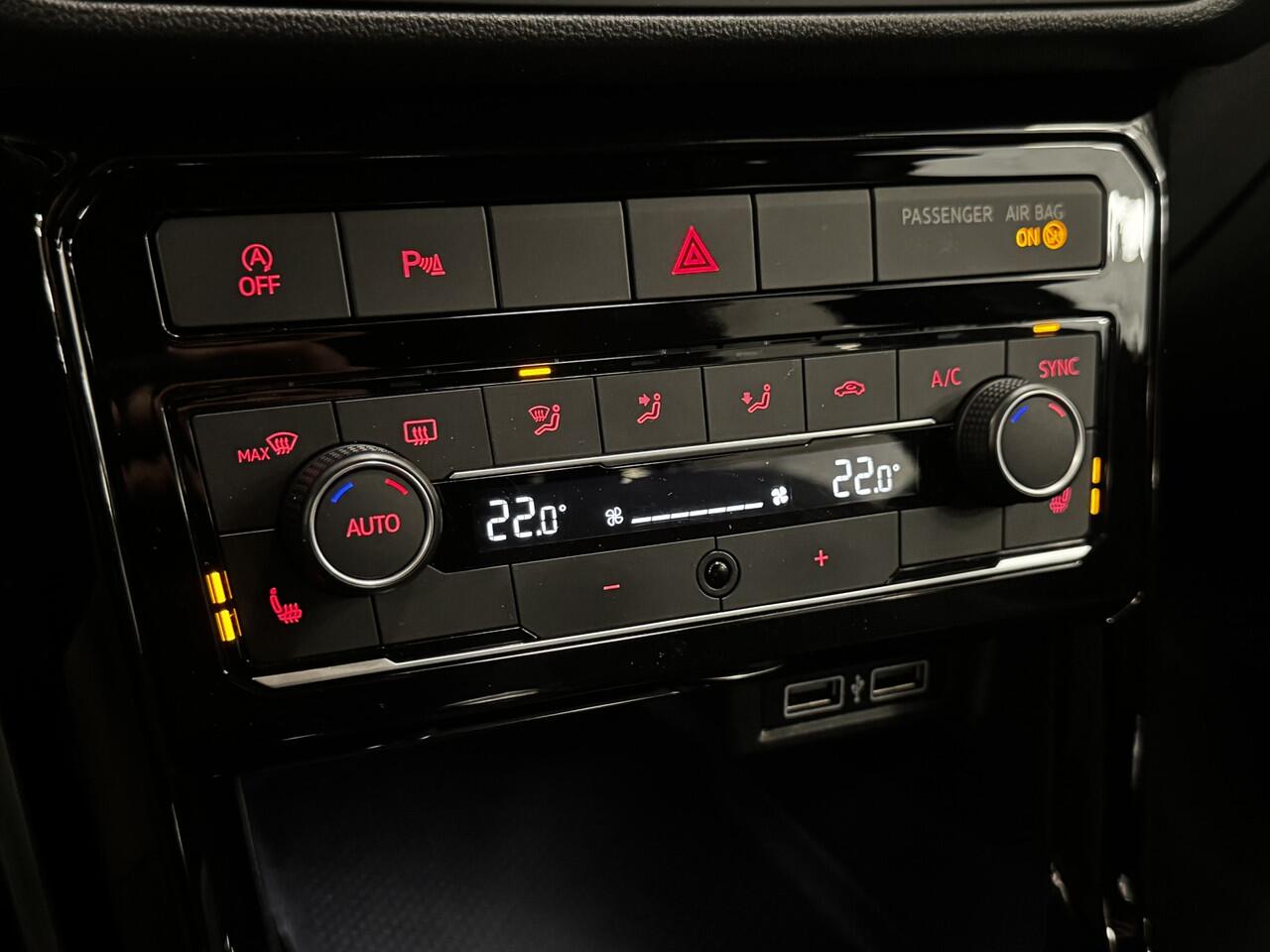 Volkswagen T-Cross 1.0 TSI 3x R-Line DSG | CARPLAY | CAMERA | 1e EIGENAAR |