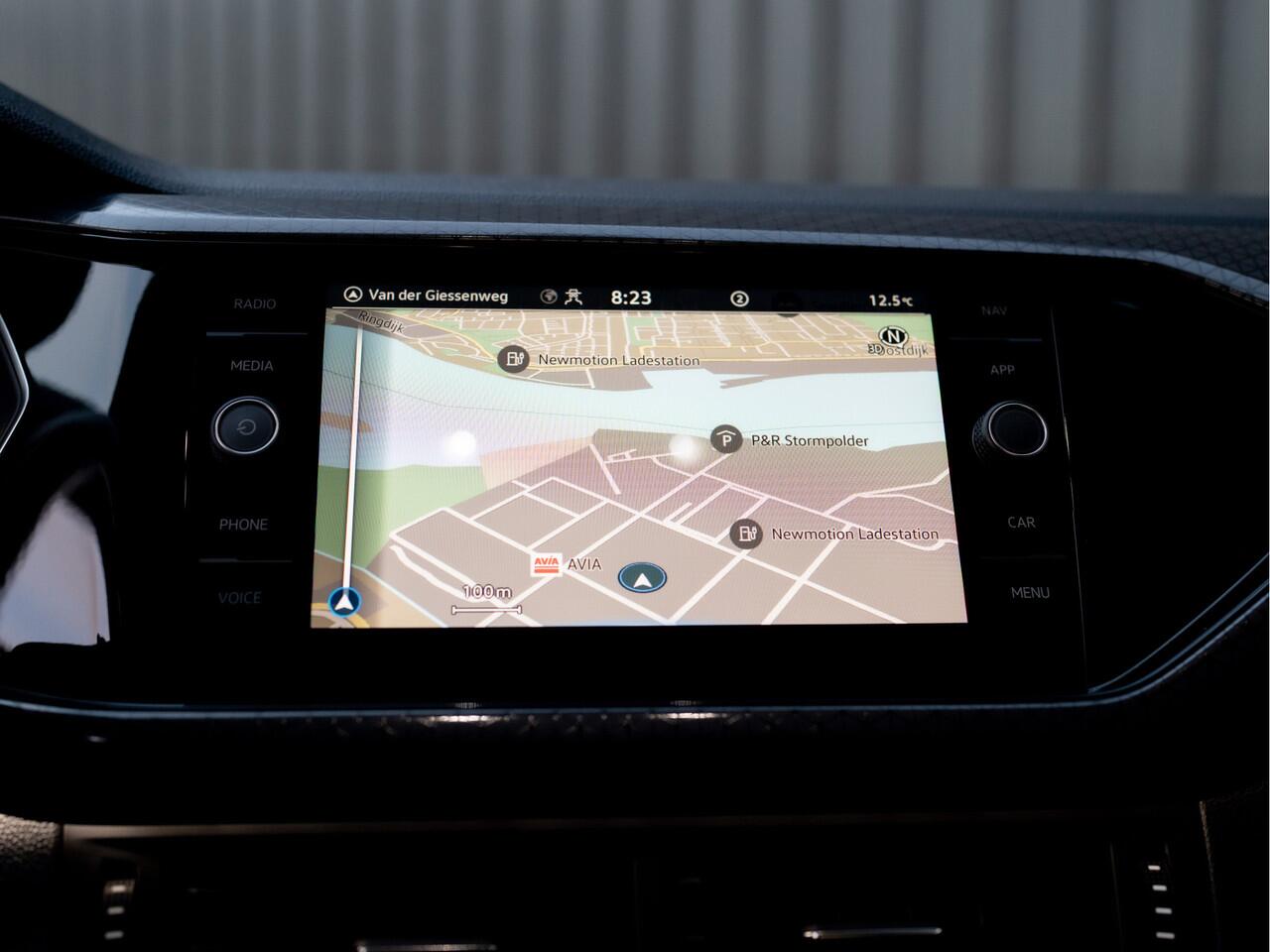 Volkswagen T-Cross 1.0 TSI R-Line | LED | Stoel verw. | Climate control | Adapt. Cr. | Prijs Rijklaar!!