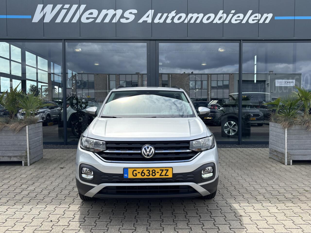 Volkswagen T-Cross 1.0 TSI Life Stoelverwarming, App-Connect & Camera