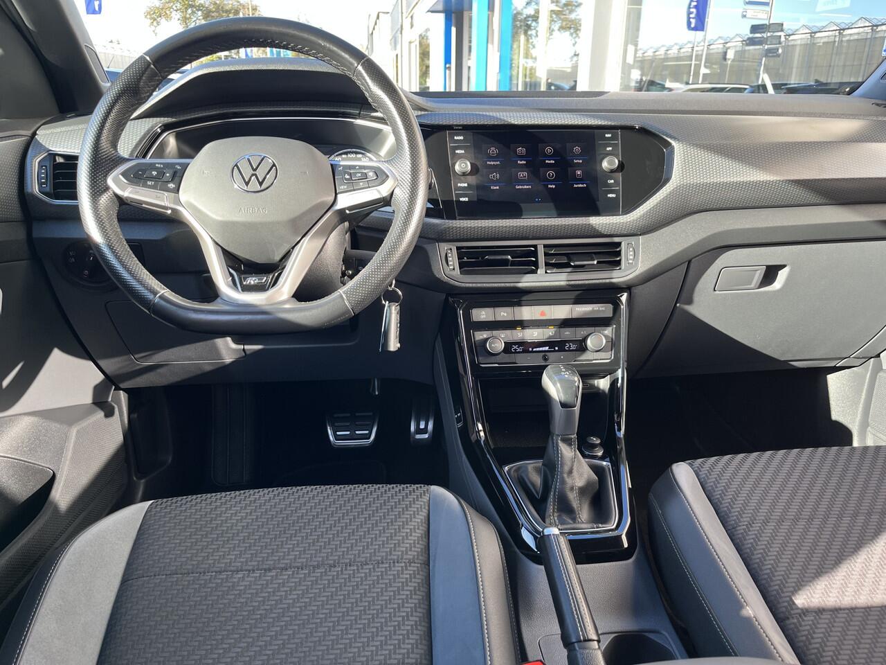 Volkswagen T-Cross 1.0 TSI R-Line / AUTOMAAT/ 2X R-LINE/ DAB/ ADAPT. CRUISE/ PARK. SENSOREN/ CLIMA/ APP-CONNECT/ BLUETOOTH/ LED/ 18" LMV
