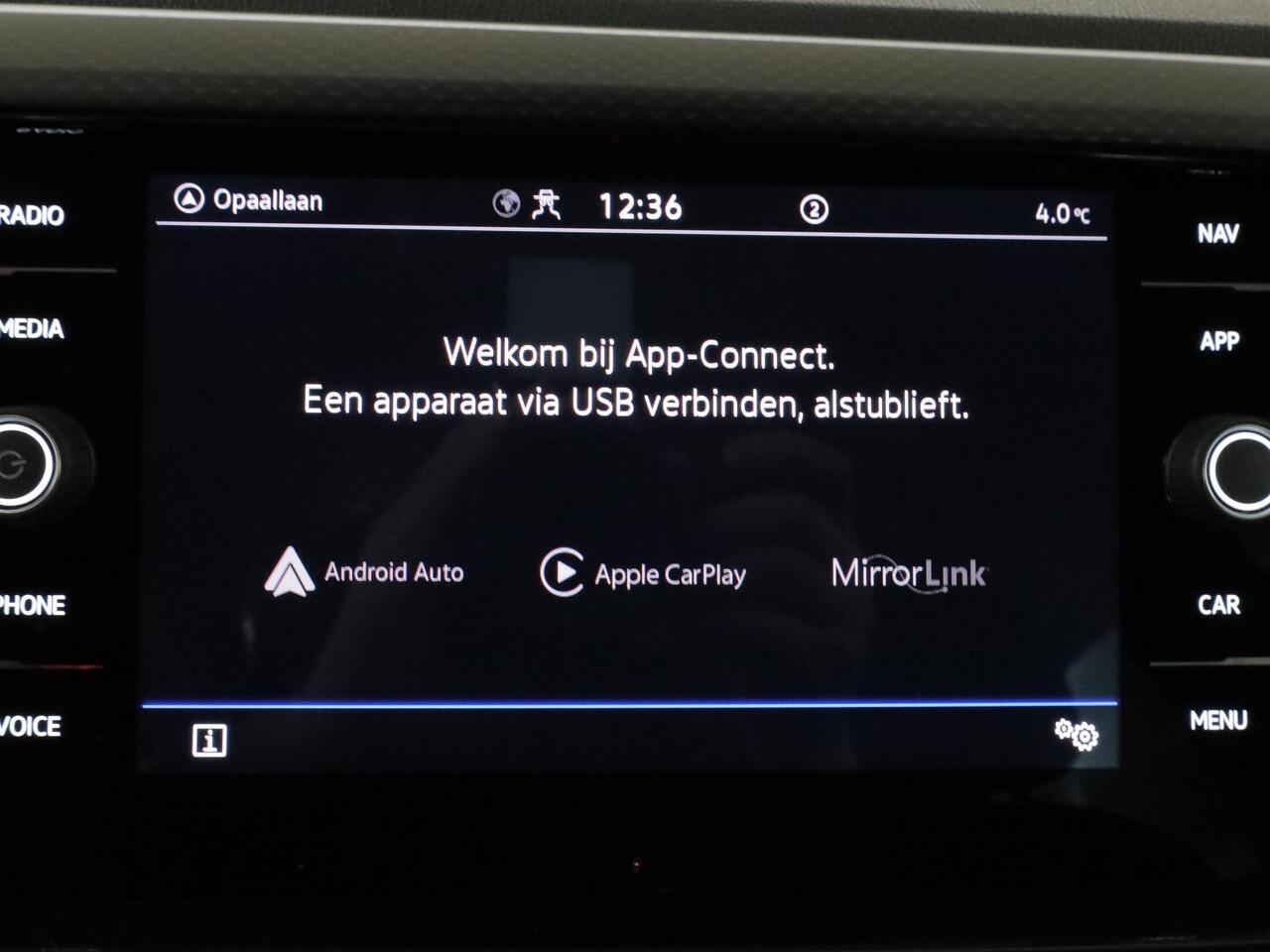 Volkswagen T-Cross 1.0 TSI Life 110 pk Automaat (DSG) | Navigatie | Parkeersensoren | Autom. airco | Stoelverwarming | Apple Carplay/Android Auto |