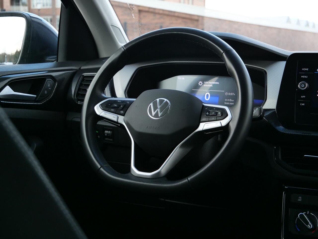 Volkswagen T-Cross 1.0 TSI Life Edition 116 Pk Automaat Camera / Apple Carplay / DAB / Keyless