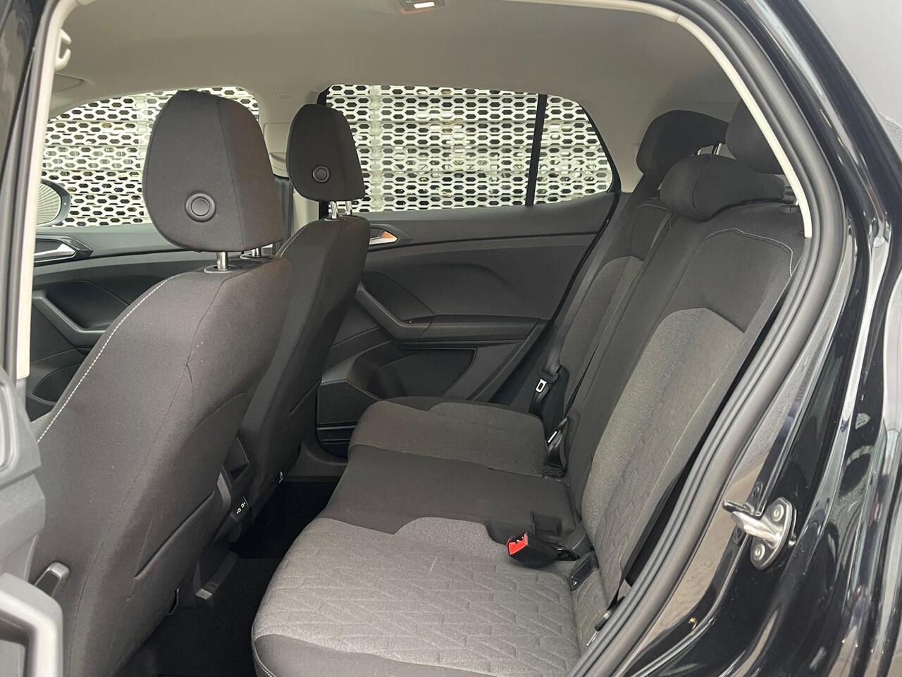Volkswagen T-Cross 1.0 TSI Life Edition / Achteruitrijcamera / App Connect / Keyless / 17'' LMV / VW