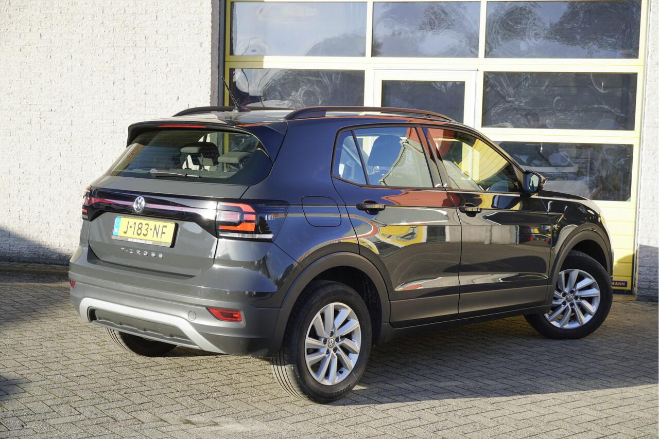 Volkswagen T-Cross 1.0 TSI Life BJ2020 Lmv 16" | Led | App-Connect | Airco | Cruise control | Getint glas