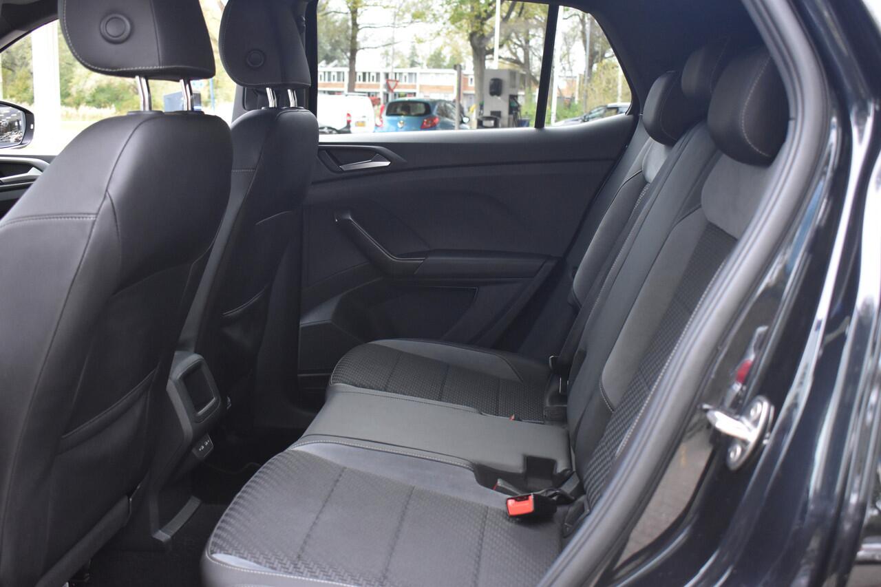 Volkswagen T-Cross 1.5 TSI R-Line 22-12-2021 | Virtual Dashboard | Navigatie | Camera | R-interieur | 12 mnd BOVAG garantie Whatsapp 06-53188999