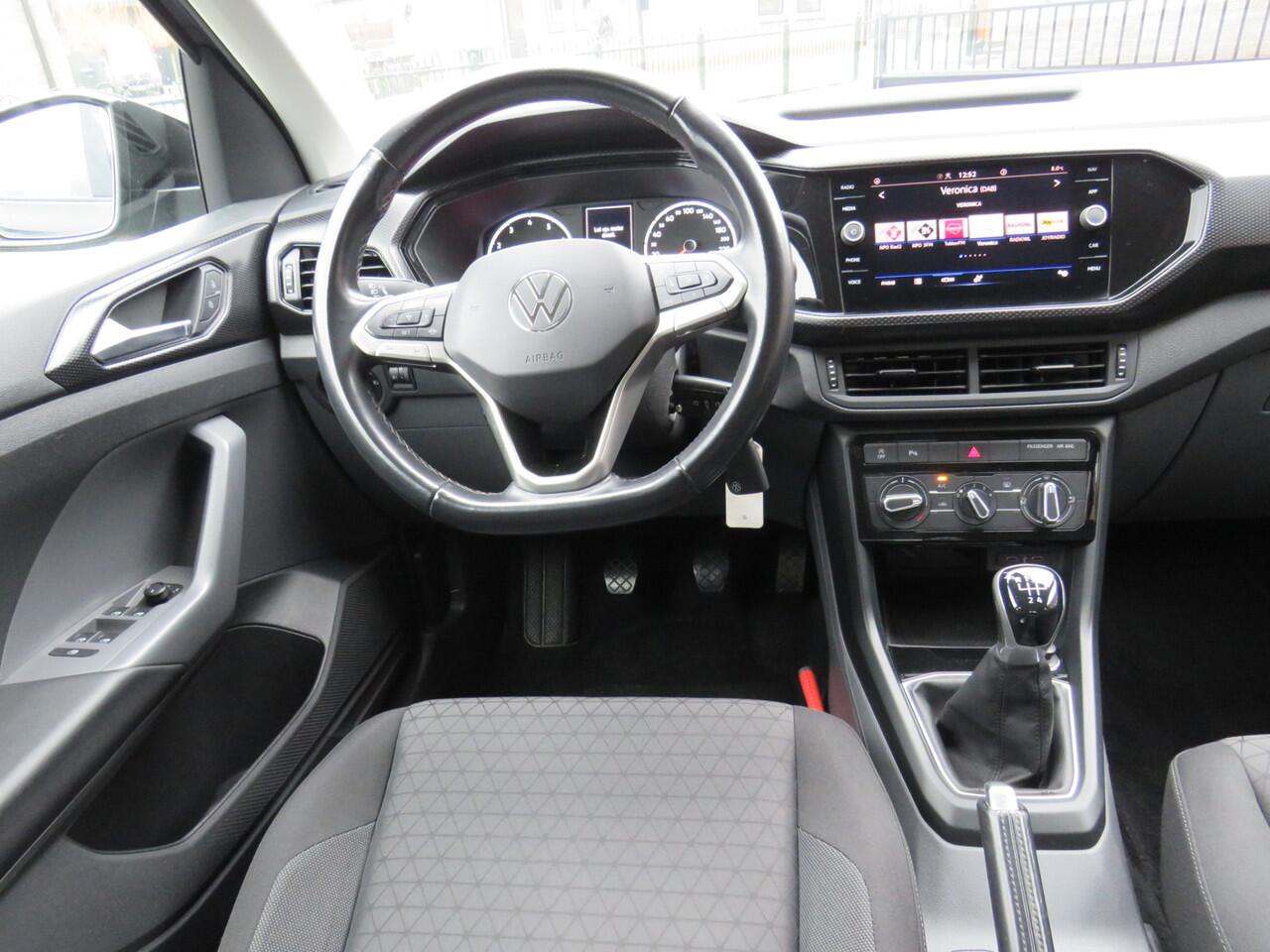 Volkswagen T-Cross 1.0 TSI 95Pk Life * Rijklaarprijs incl. garantie * Carplay Android * Navigatie * Parkeersensoren V+A * ACC * Dakrails