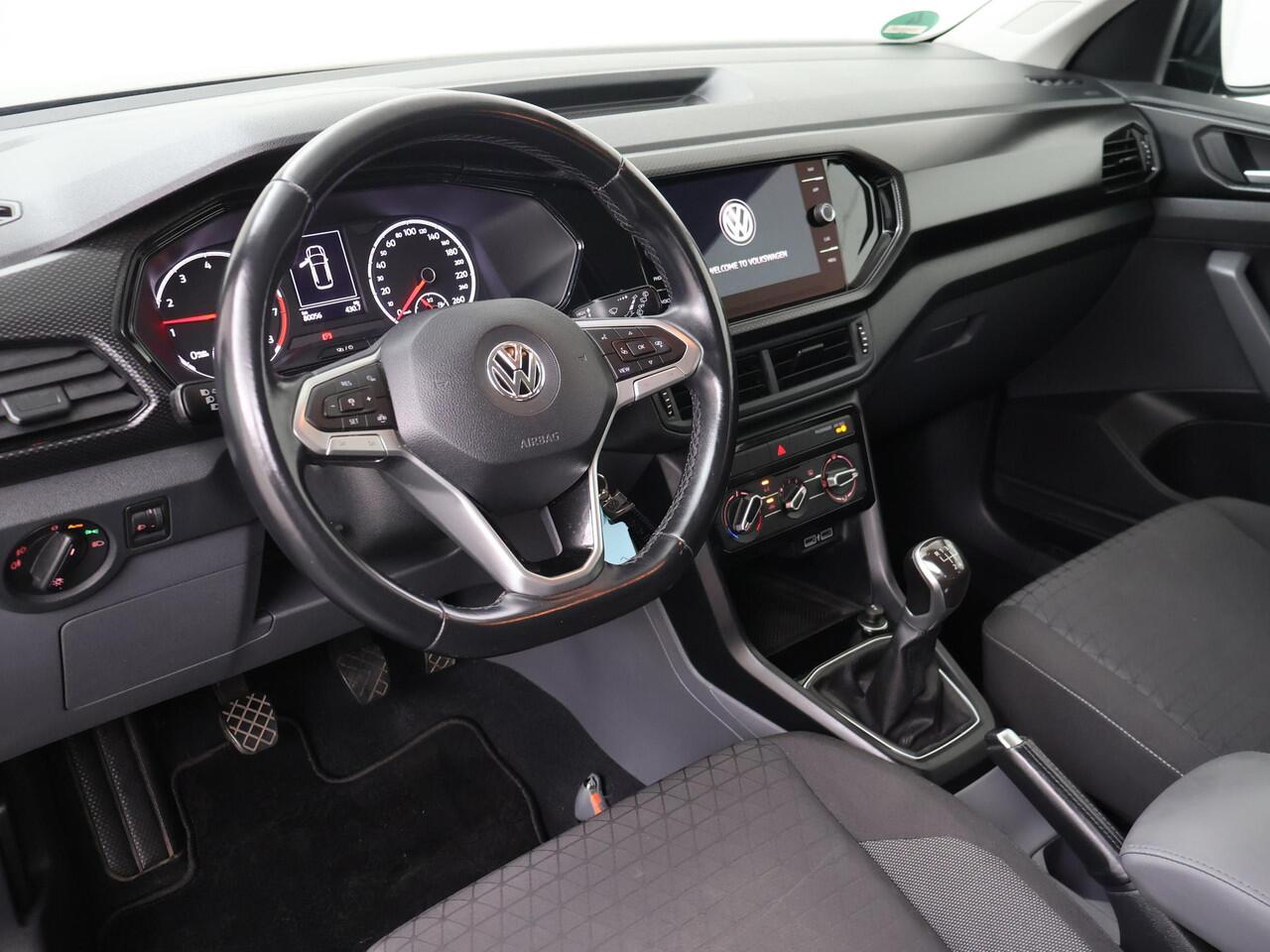 Volkswagen T-Cross 1.0 TSI Life | 95 PK | Adaptive Cruisecontrol | Navigatie | Trekhaak |
