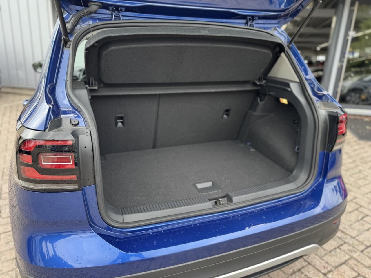 Volkswagen T-Cross 1.0 TSI Style | LED | 18" | Camera | ACC