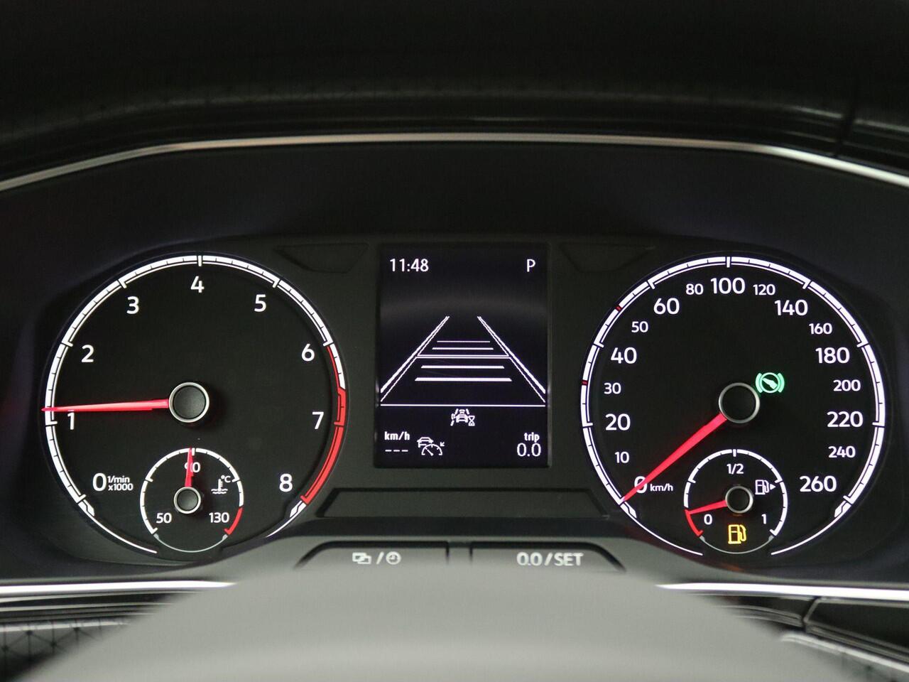 Volkswagen T-Cross 1.5 TSI Style 150PK DSG Adaptieve Cruise Controle, Achteruitrijcamera, LED koplampen, Side Assist, Stoelverwarming, Navi, Elektr. Inkl. Buitenspiegels, 17" LM Velgen