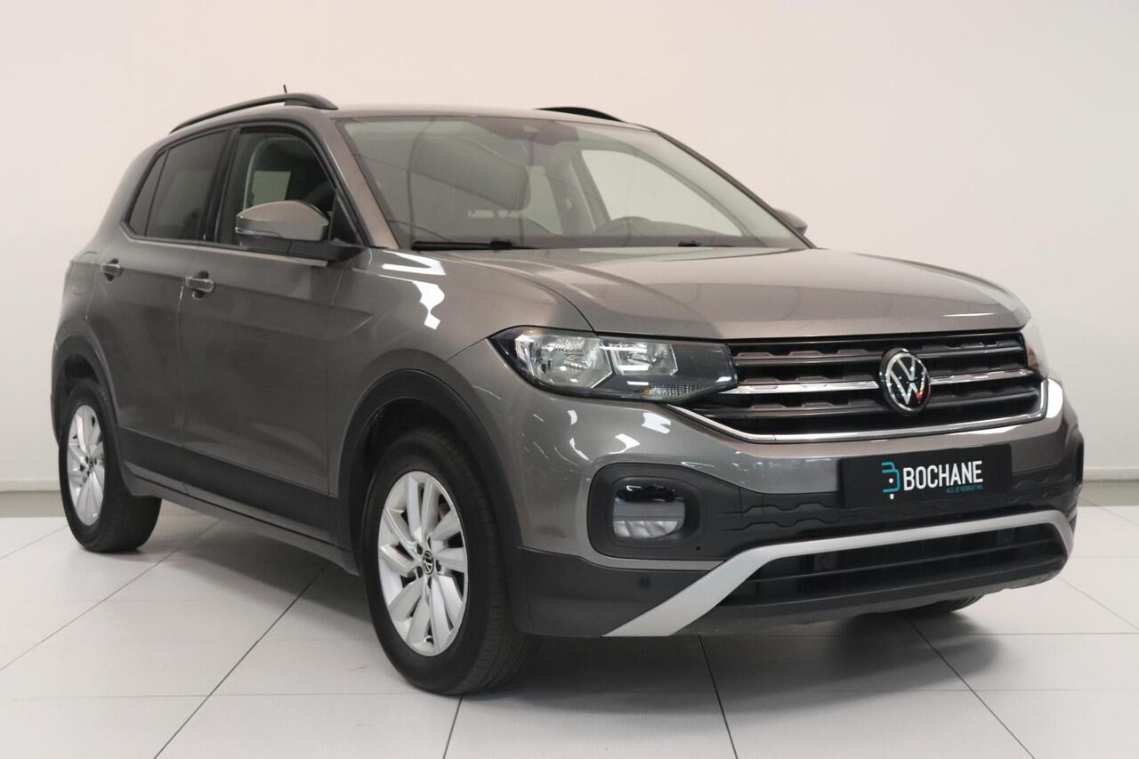 Volkswagen T-Cross 1.0 TSI Life | Camera | AppleCarplay AndroidAuto Navigatie | Stoelverwarming | DAB+ | LED koplampen | Adaptieve cruisecontrol |