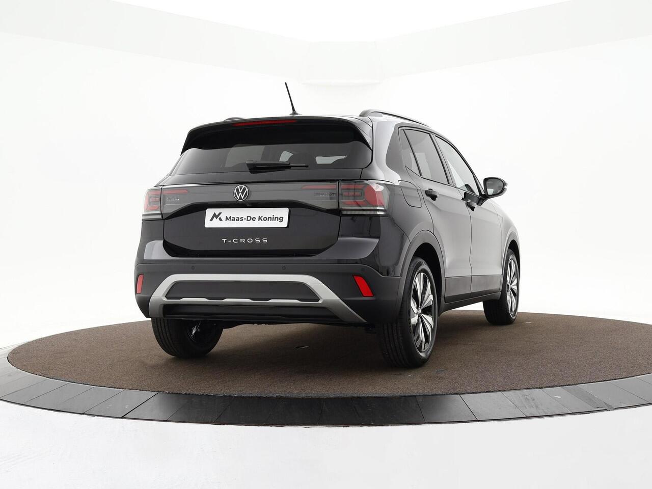 Volkswagen T-Cross Life Edition 1.0 TSI 95 PK 5 versn. Hand · Comfort pakket · Parkeersensoren voor en achter ·