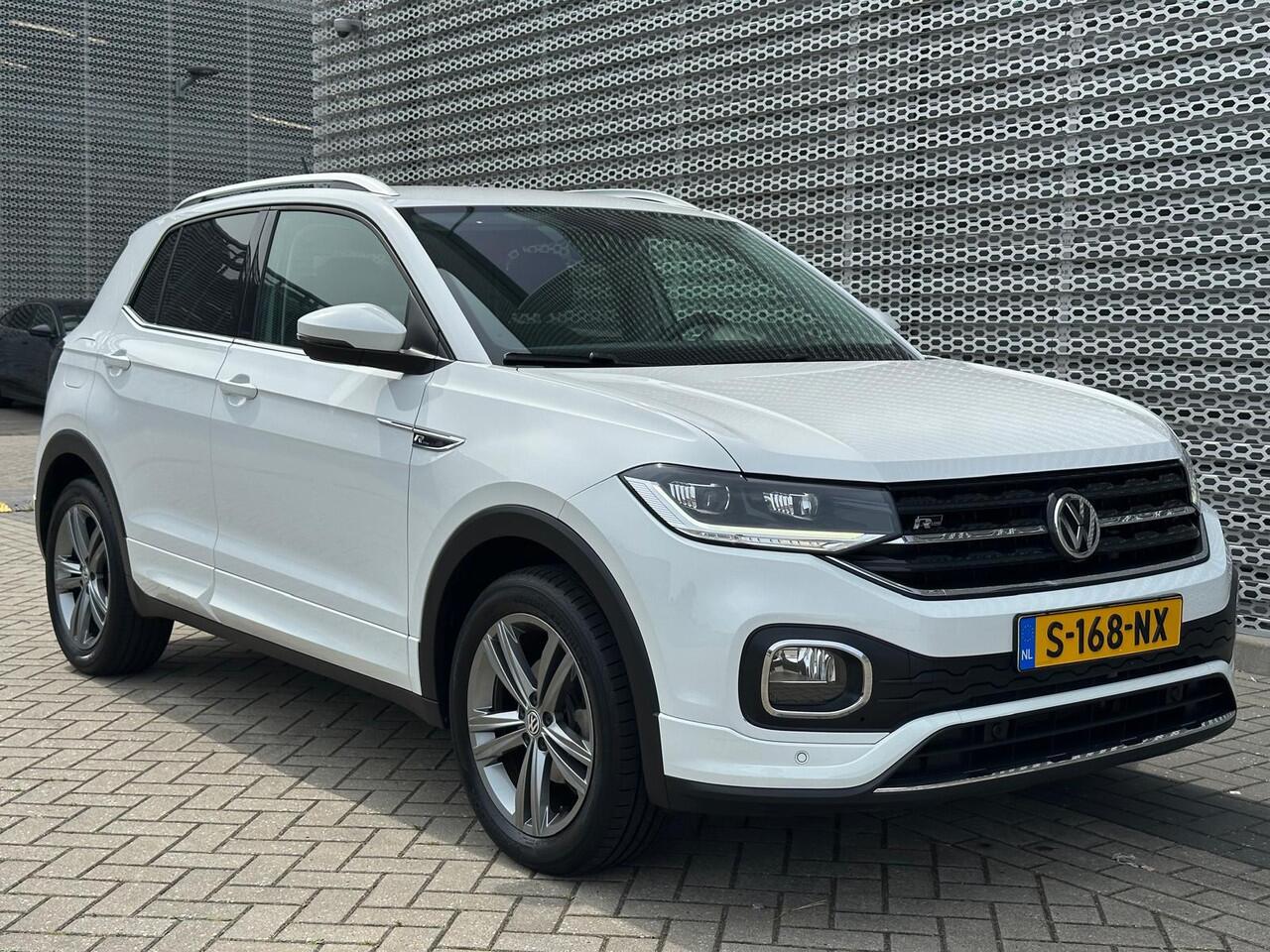Volkswagen T-Cross 1.0 TSI R-Line DSG / R-Line Exterieur / Style Interieur / Navigatie / Parkeersensoren V+A / Stoelverwarming / Climate controle / **