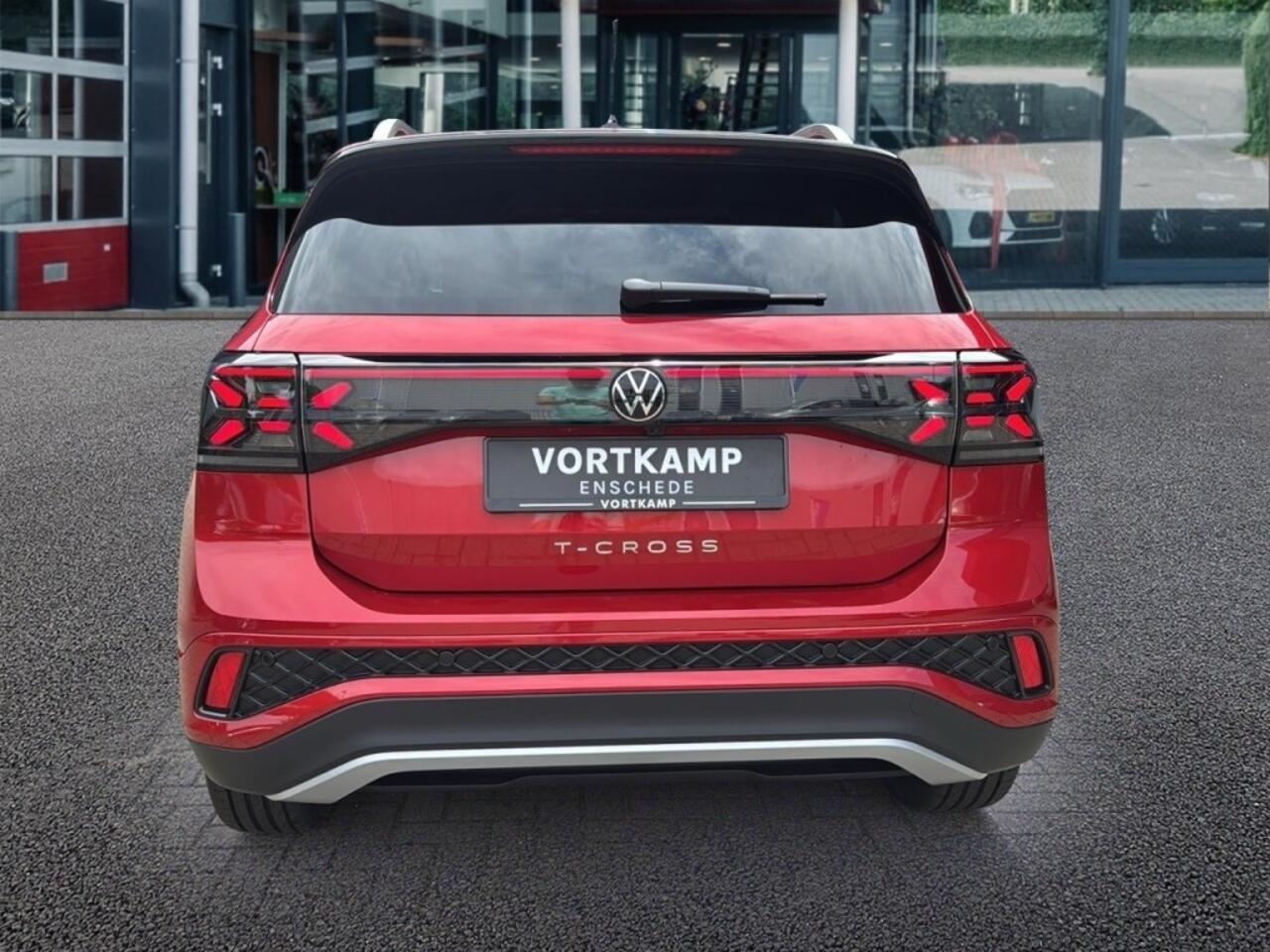 Volkswagen T-Cross 1.5 TSI DSG R-LINE TREKHAAK/CAMERA/CARPLAY/ACC/STOELVERW