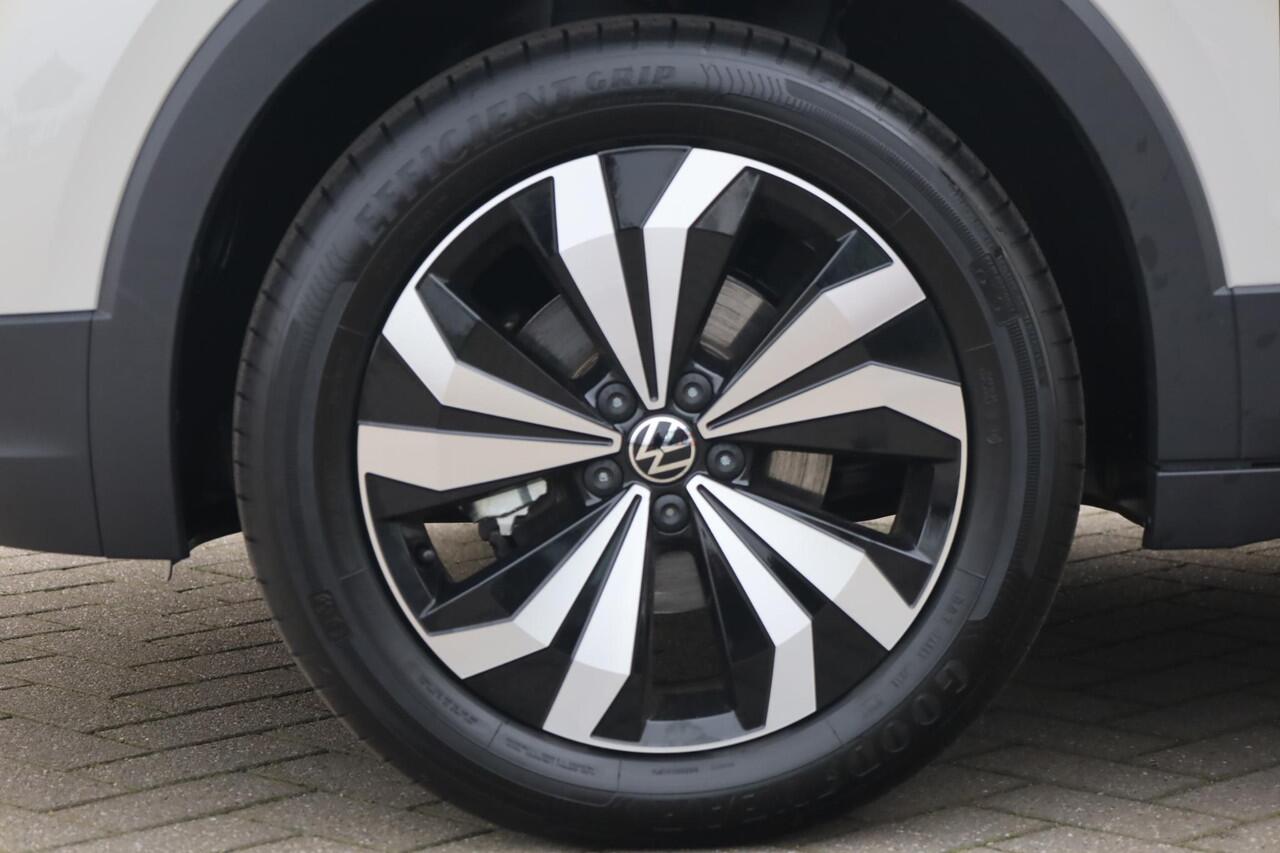 Volkswagen T-Cross 1.0 TSI Life Edition 95PK / 70kW, 17" 'Manila' LMV, LED koplampverlichting, Multimedia pakket (navigatie 'discover media', verkeerstekenherkenning, Apple Carplay / Android Auto, telefoon draadloos oplaadbaar), Comfort Pakket (parkeersensoren vóór en achte