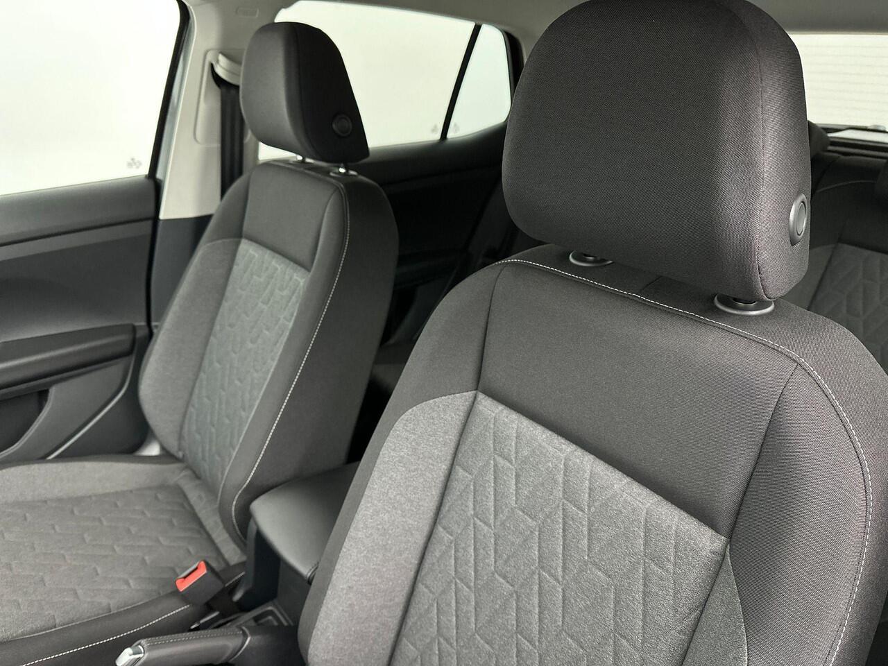 Volkswagen T-Cross Life Edition 1.0 70 kW / 95 pk TSI SUV 5 versn. Ha