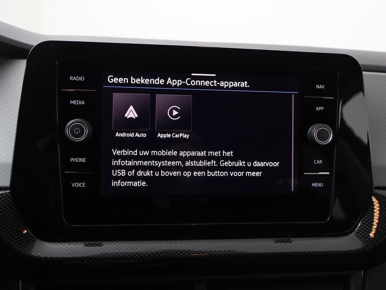 Volkswagen T-Cross Life Edition 1.0 70 kW / 95 pk TSI SUV 5 versn. Ha nd