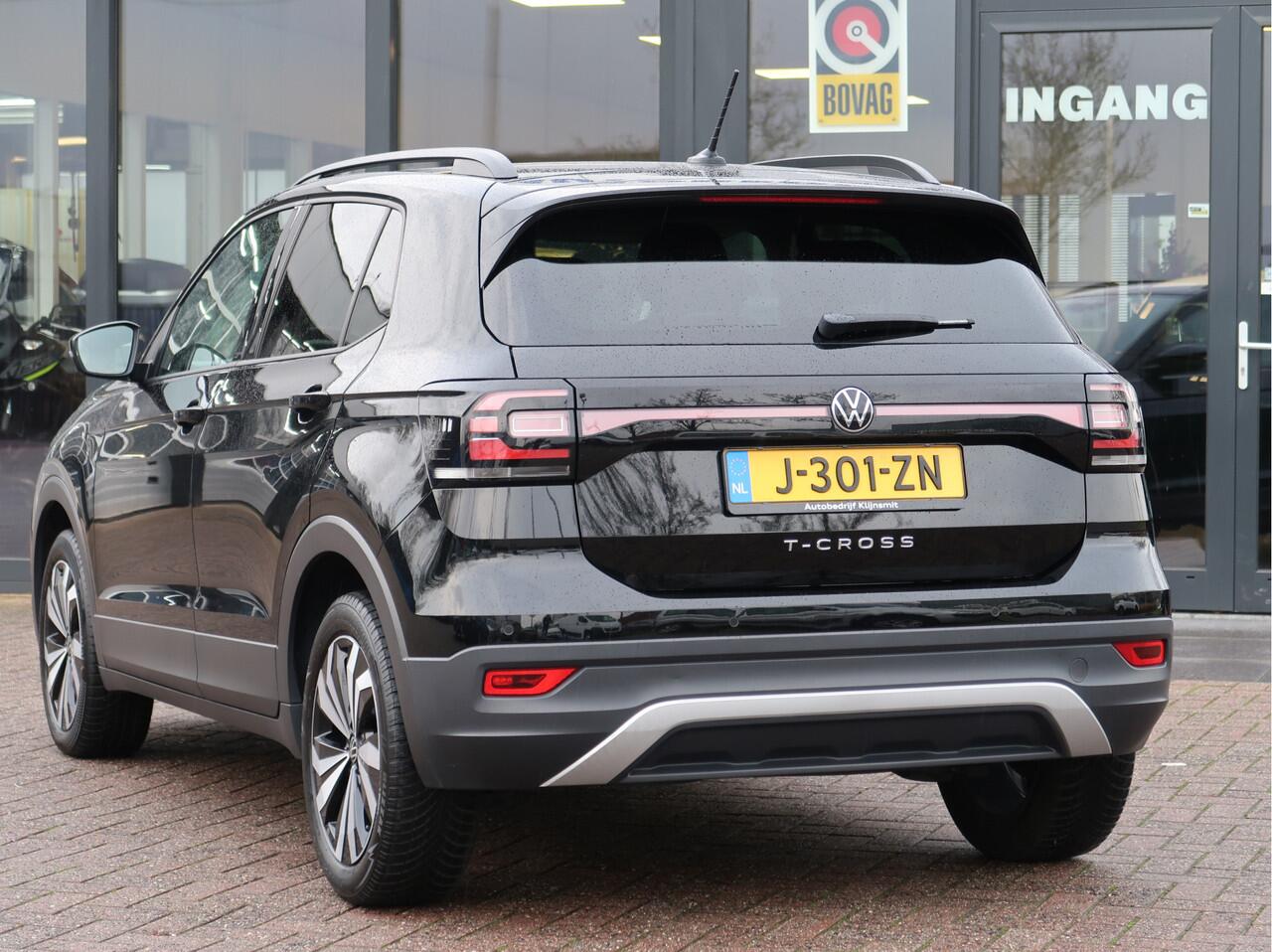 Volkswagen T-Cross 1.0 TSI Life Business | Climate Control | Parkeersensoren | 17 inch |