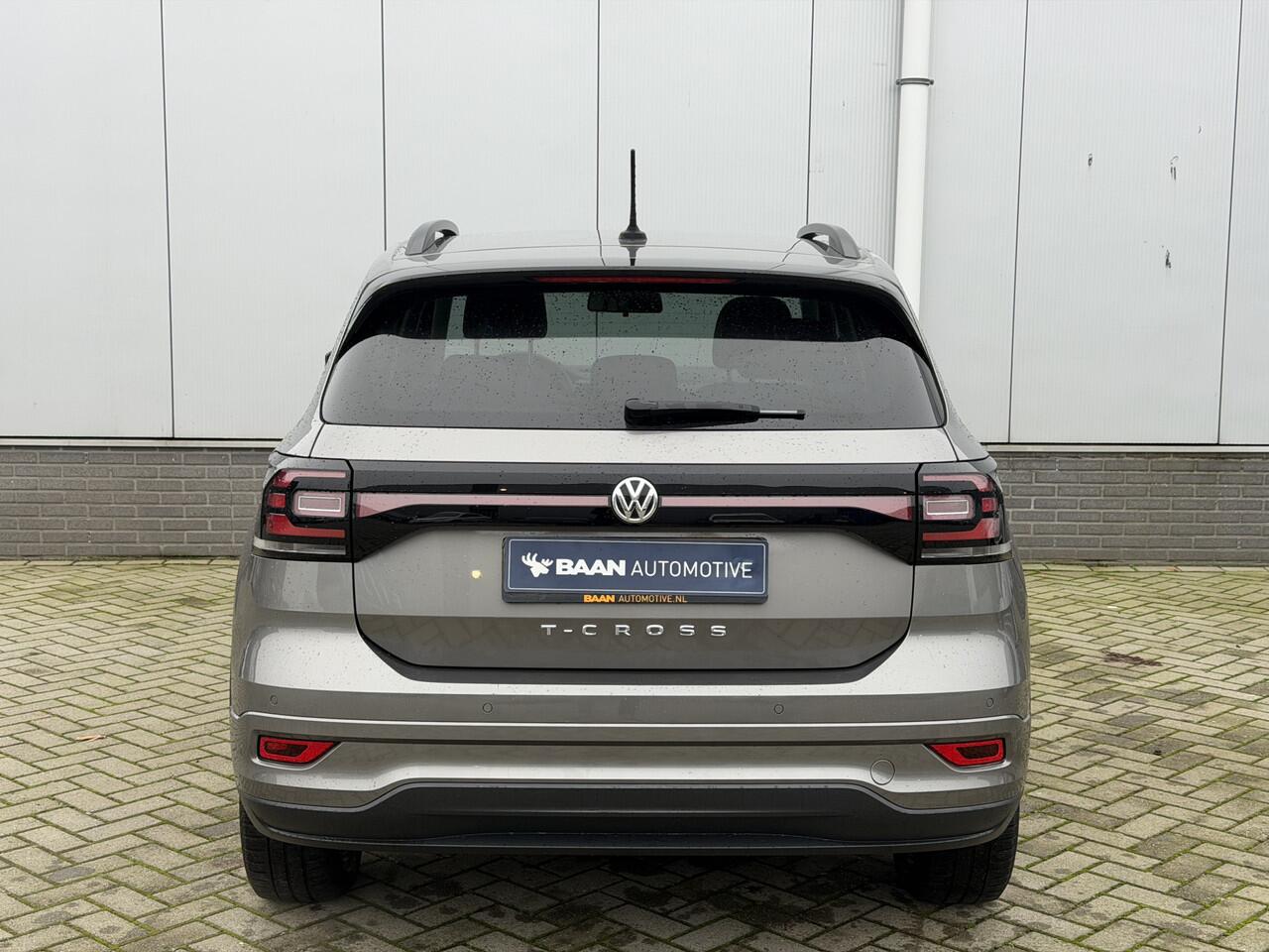 Volkswagen T-Cross 1.0 TSI | Adaptive | Apple CarPlay | DAB | R-Line ext.