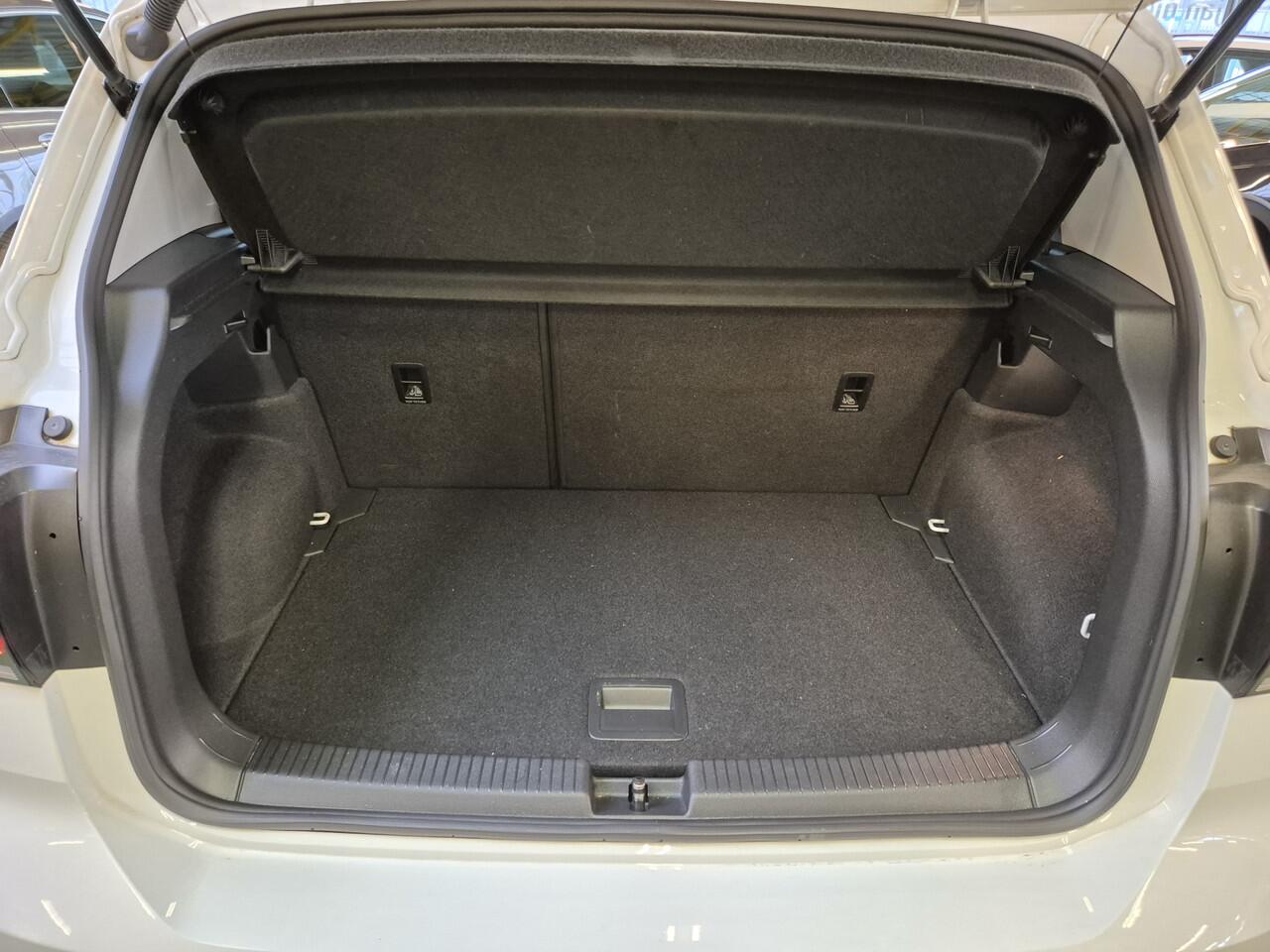 Volkswagen T-Cross 1.0 TSI Style -110pk- LED | Climate Control | App Connect | Stoelverwarming | Rijklaarprijs incl. 1 jaar Bovag garantie