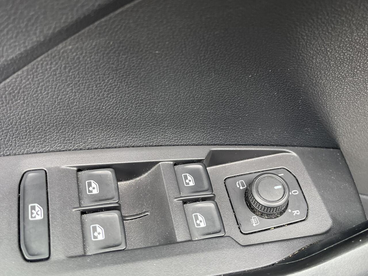 Volkswagen T-Cross 1.0 TSi DSG Life | CLIMA | CRUISE C. | PDC | STOELVERW. |