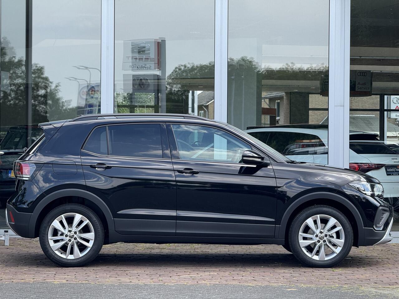 Volkswagen T-Cross 1.0 TSI Life Edition | Keyless | Camera | App-connect