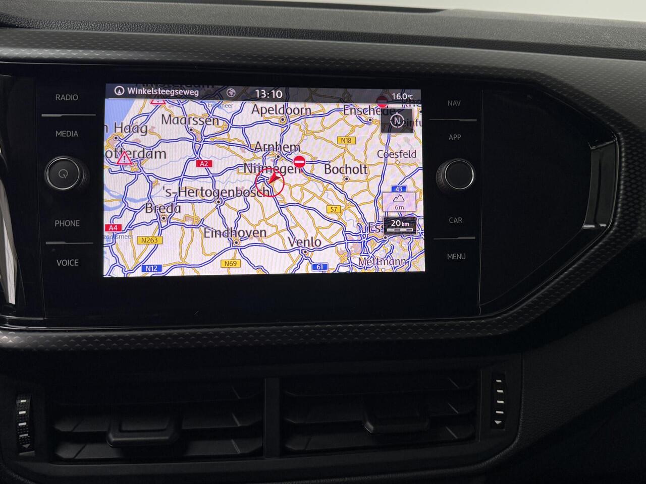 Volkswagen T-Cross 1.0 TSI Life | Navigatie | Cruise control adaptief | Airco |