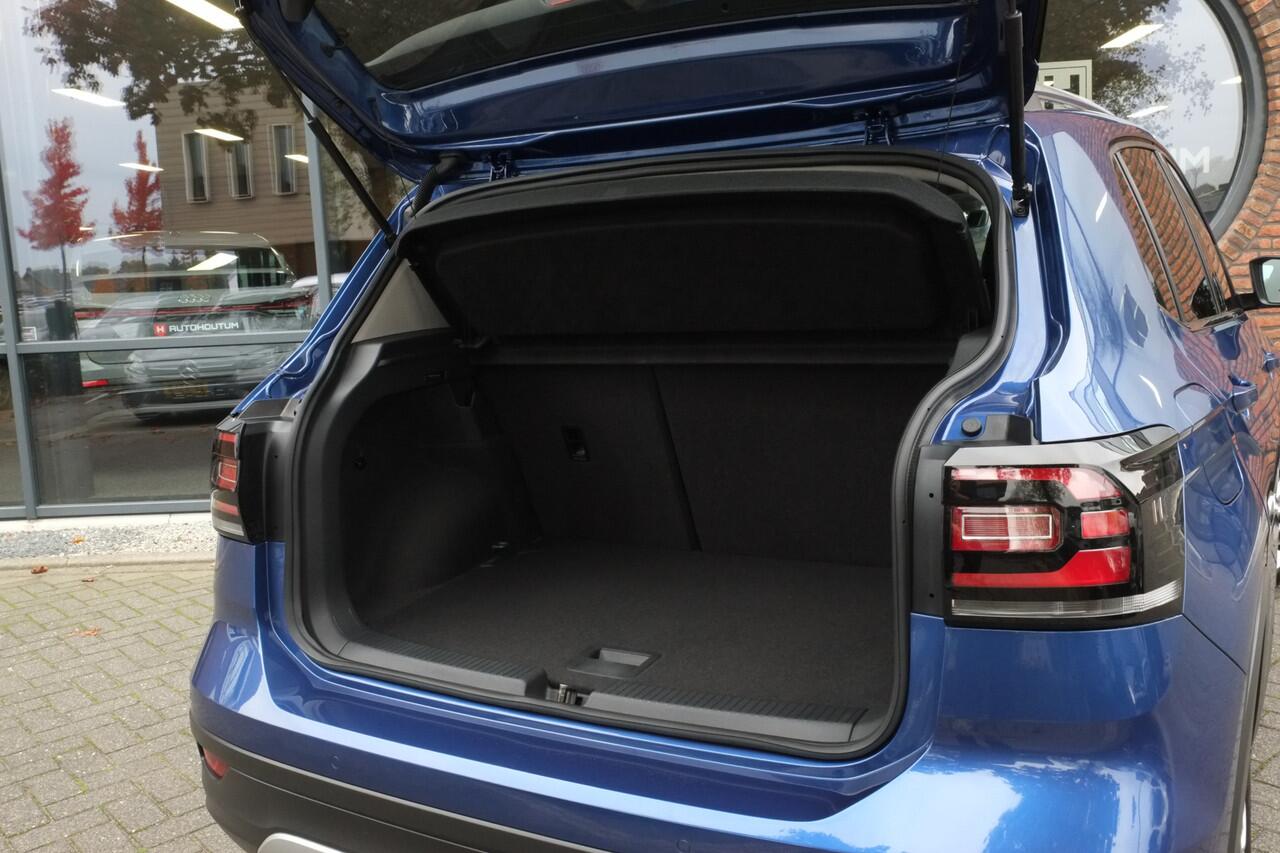 Volkswagen T-Cross 1.0 TSI Style Achteruitrijcamera, Carplay, ACC, Dodehoek detectie