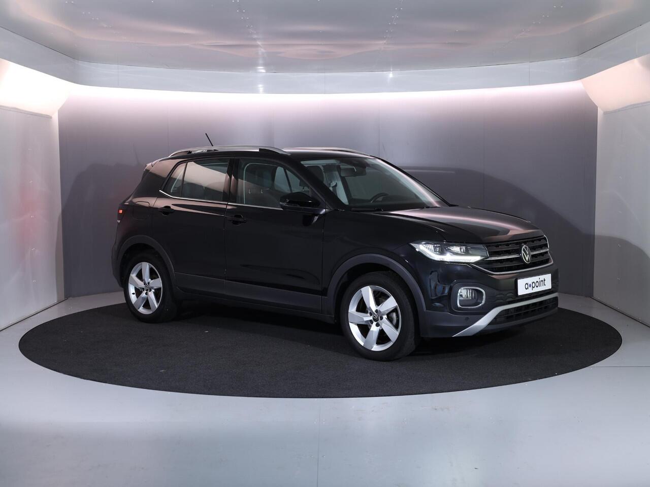Volkswagen T-Cross 1.0 TSI Style 110 pk Automaat (DSG) | Navigatie | Parkeersensoren | Adaptieve cruise control | Stoelverwarming | Apple Carplay/Android Auto | Voll. digitaal instrumentenpaneel |