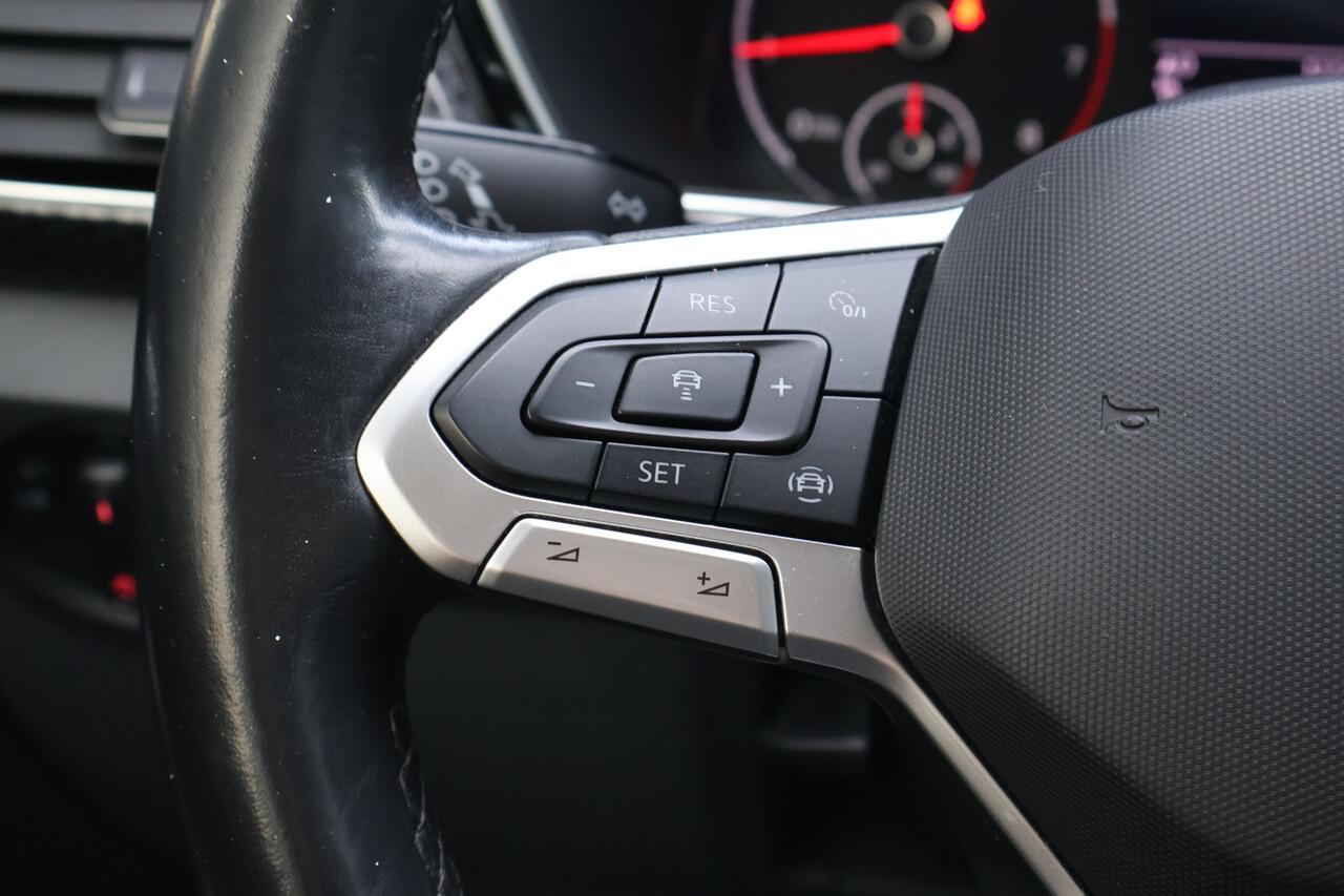 Volkswagen T-Cross 1.0 TSI Style Automaat | ACC | Navigatie | PDC | Origineel NL |