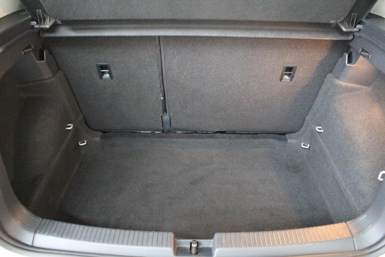 Volkswagen T-Cross 1.0 TSI T-Cross Airco | Android Auto | Apple Carplay | Cruise Control | Parkeersensoren