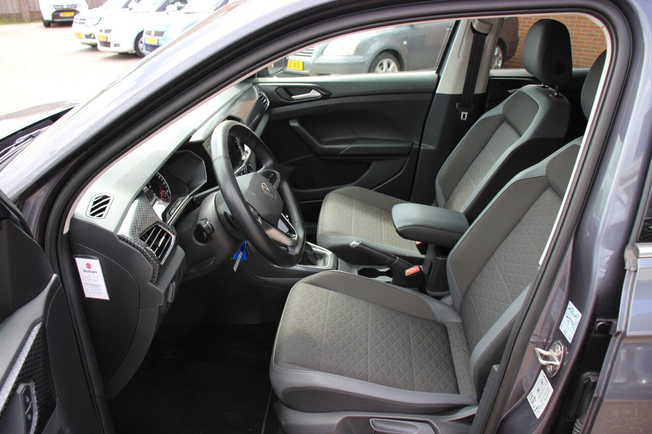 Volkswagen T-Cross 1.5 TSI Style DSG Automaat | Trekhaak | Adapt. cruise | BSM | Carplay/Android auto |