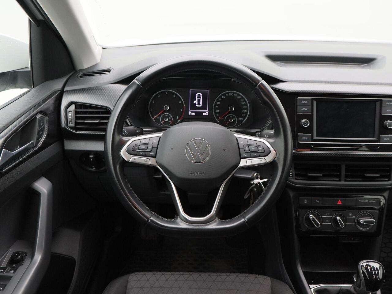 Volkswagen T-Cross 1.0 TSI Life | Adaptive Cruise | Parkeersensoren | Bluetooth | Carplay | Trekhaak | 16 inch | 81.482 Km!!