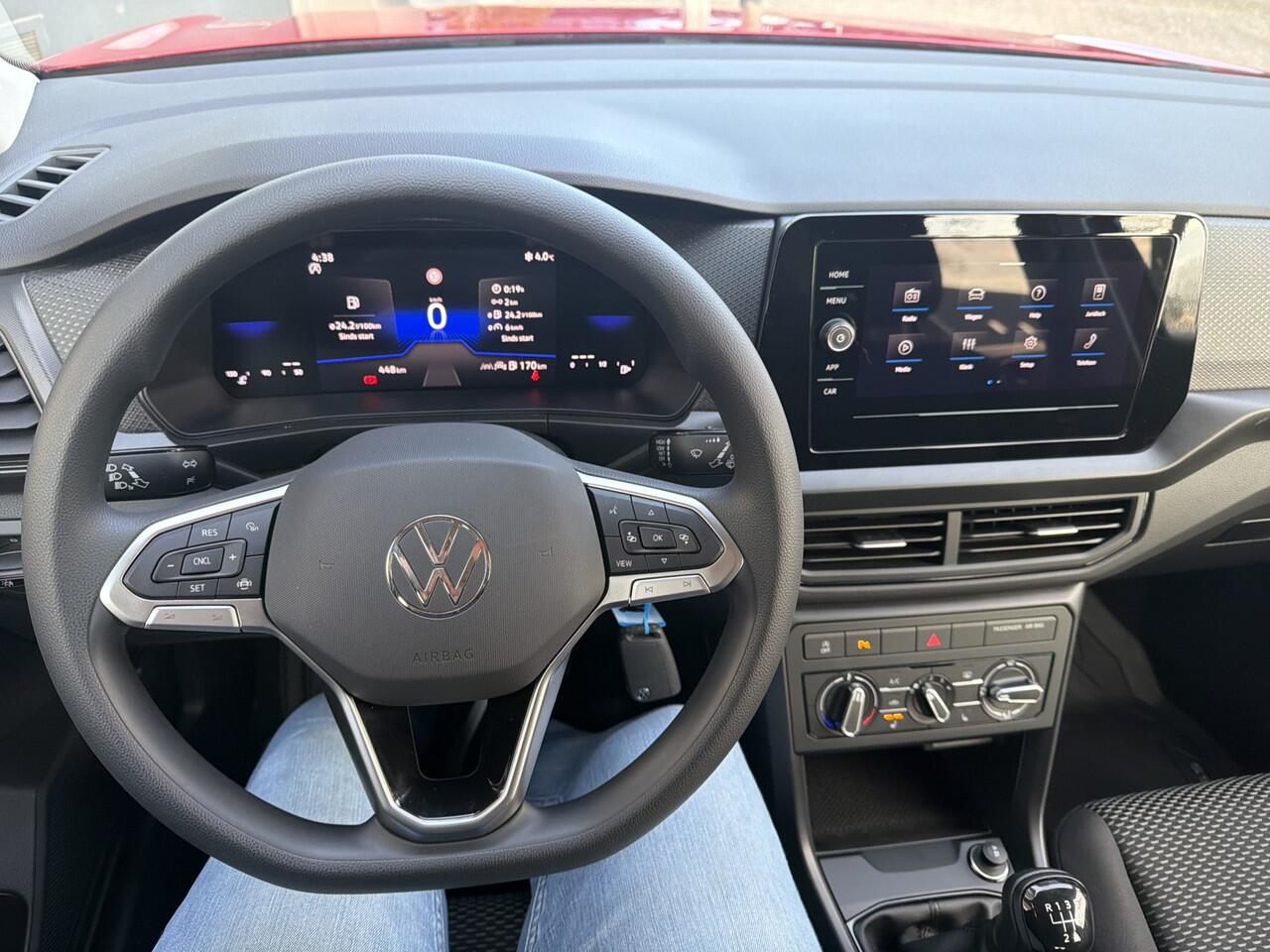 Volkswagen T-Cross 1.0 TSI 95pk 2024 Rood 410 KM NIEUW !!