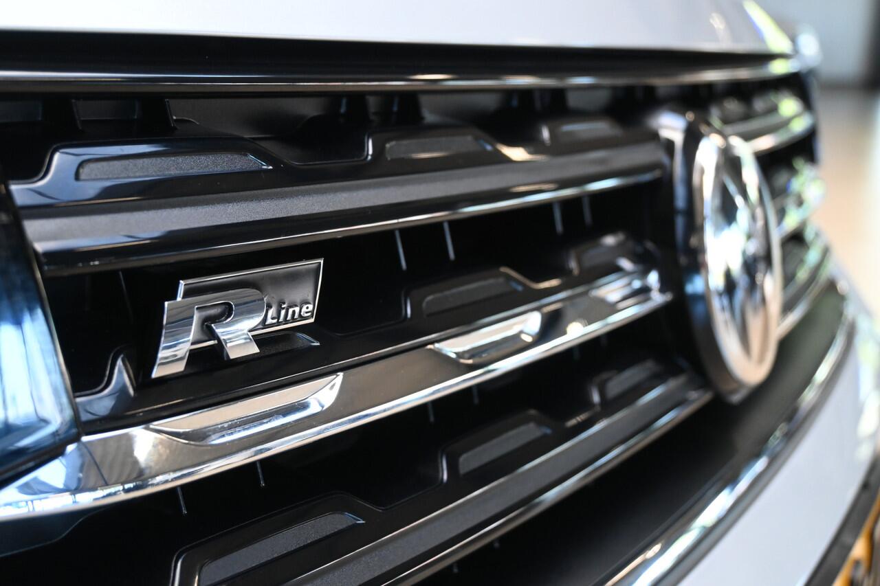 Volkswagen T-Cross 1.0 TSI 115pk R-Line | LED | ACC | 22.950 KM! | 100% (Dealer) onderhouden label