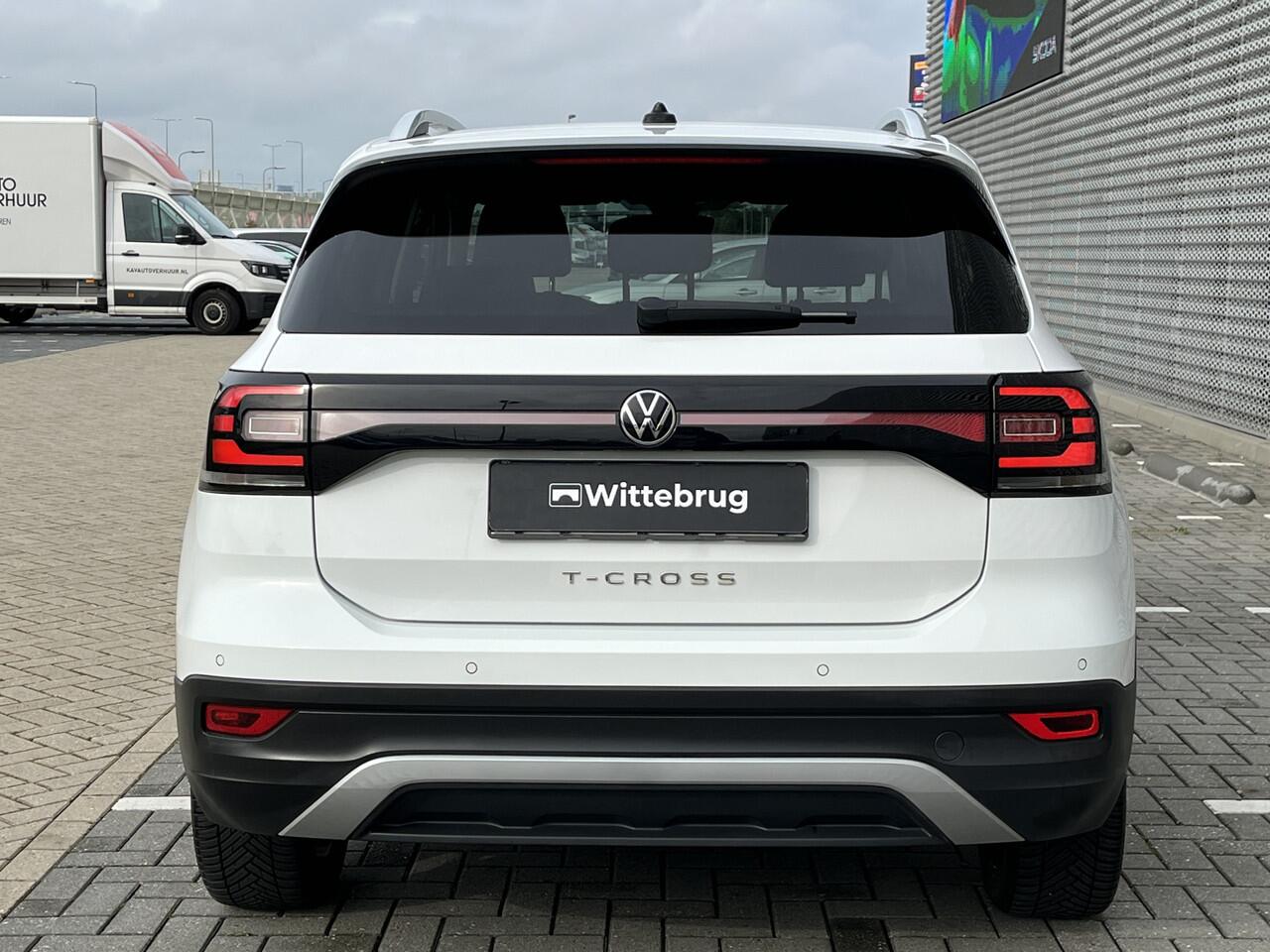 Volkswagen T-Cross 1.0 TSI 110PK DSG Style / Led / Parkeersensoren / Navigatie / Climate controle / Stoel verwarming / LMV 18" **