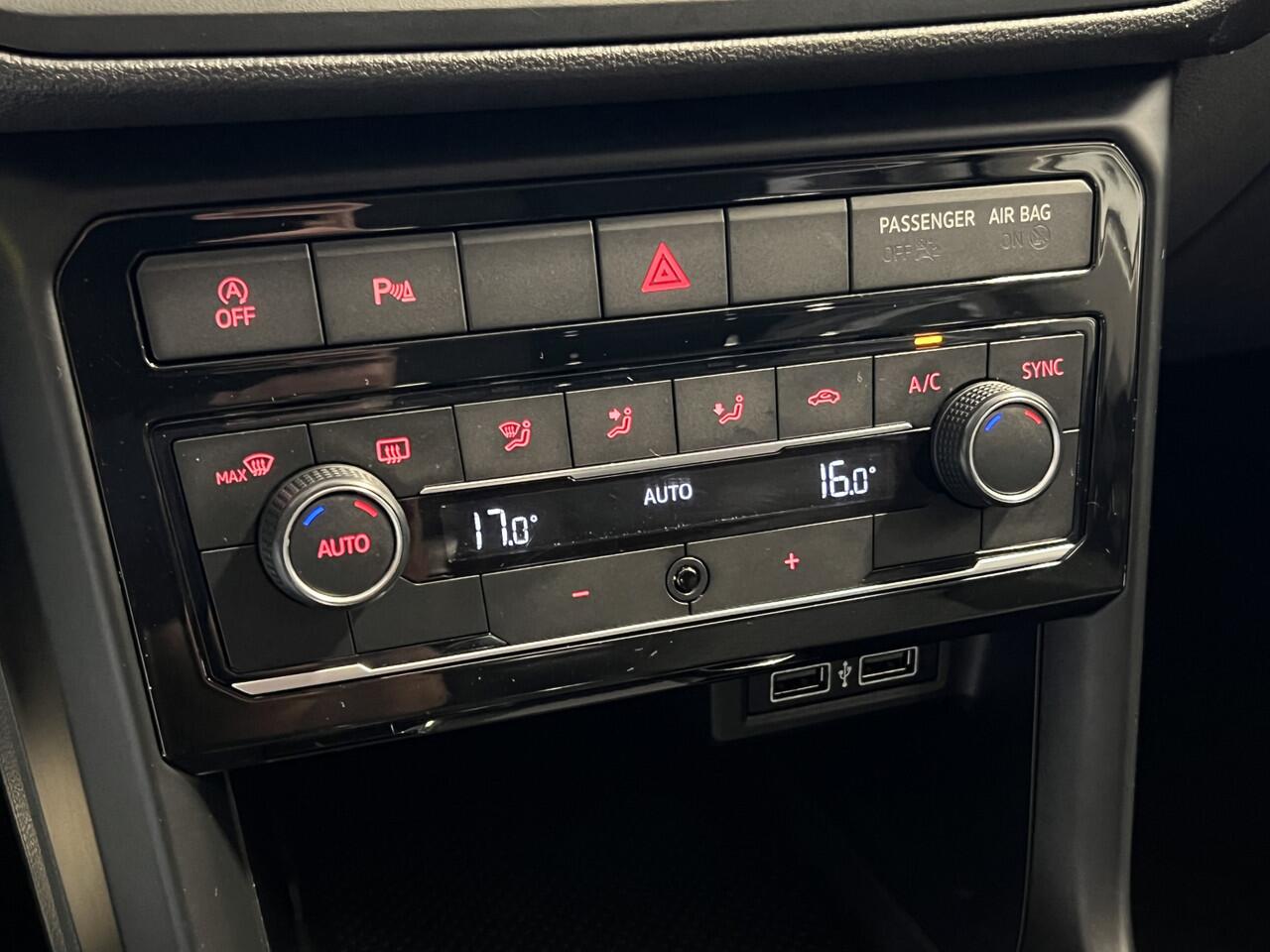Volkswagen T-Cross 1.0 TSI Life | Navigatie/Android/Apple Carplay | LM Velgen 16" | Cruise Control Adaptief | PDC Voor en Achter | Airco |