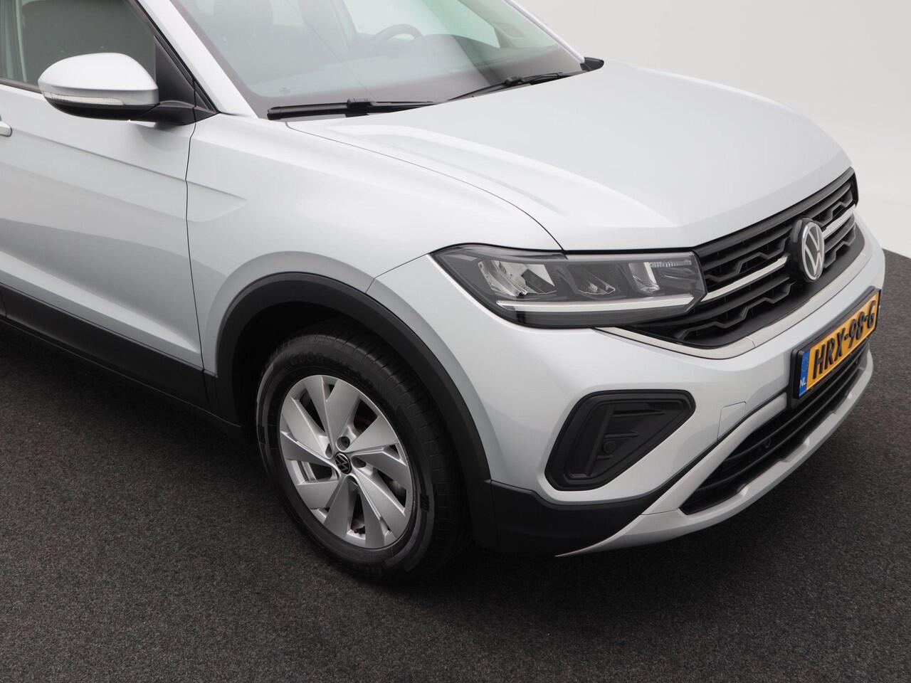 Volkswagen T-Cross 1.0 TSi Life Edition | Adaptive Cruise | Climate Control | Parkeersensoren | Carplay | 16 inch | 16.192 km!!