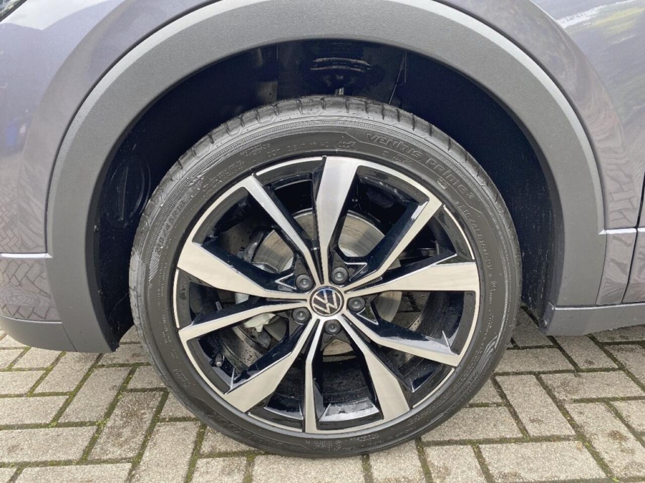 Volkswagen T-Cross 1.5 TSI DSG R-LINE TREKHAAK/CAMERA/CARPLAY/ACC/STOELVERW