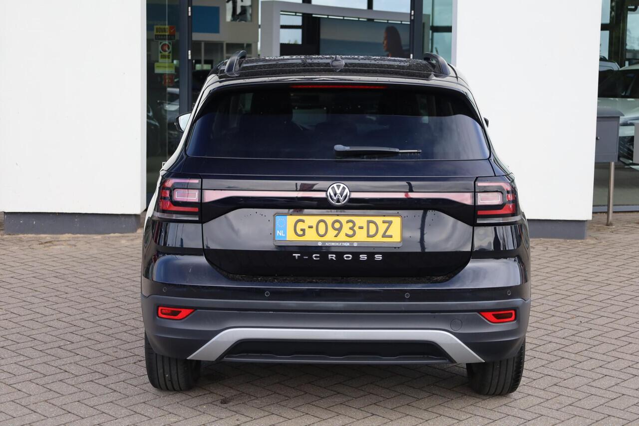 Volkswagen T-Cross 1.0 TSI Life 95PK / 70kW, NL auto 1e eigenaar dealeronderhouden, adaptieve cruise control (acc), elektrisch verstel-, verwarm- en inklapbare buitenspiegels (spiegel pakket), 16" 'Rochester' LMV, licht en regensensor, parkeersensoren voor en achter (pdc), 