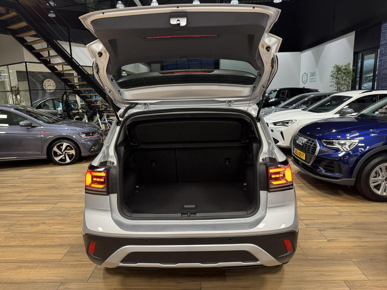 Volkswagen T-Cross 1.0 TSI Life Goal Edition |Navigatie|Carplay|PrivacyGlass|Ledkoplampen|PDC|Clima|